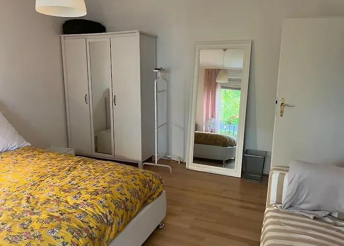 Business Flat Westend Nordend With Workspace Fast Wifi And Balcony Frankfurt nad Menem