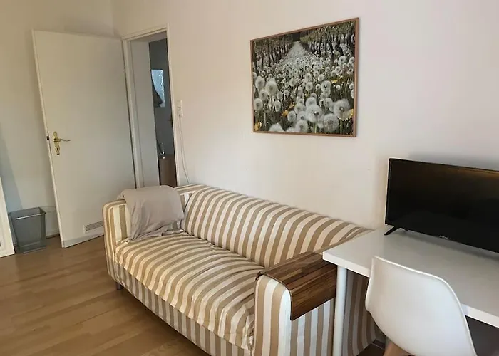 Business Flat Westend Nordend With Workspace Fast Wifi And Balcony * Frankfurt nad Menem