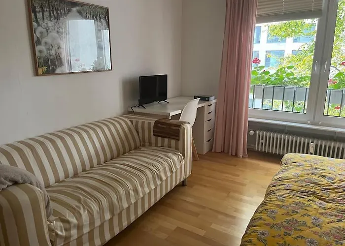 Business Flat Westend Nordend With Workspace Fast Wifi And Balcony