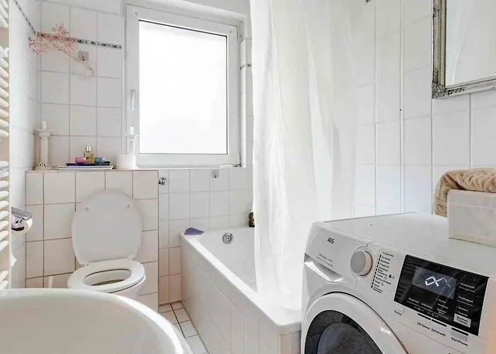 Business Flat Westend Nordend With Workspace Fast Wifi And Balcony * Frankfurt nad Menem
