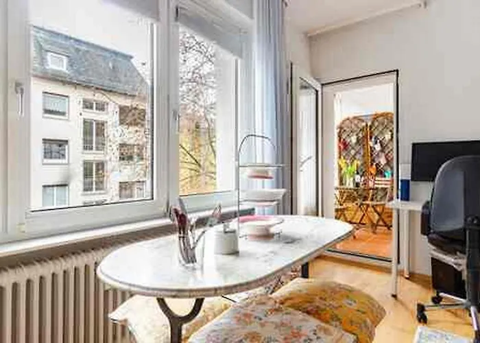 Business Flat Westend Nordend With Workspace Fast Wifi And Balcony Apartament