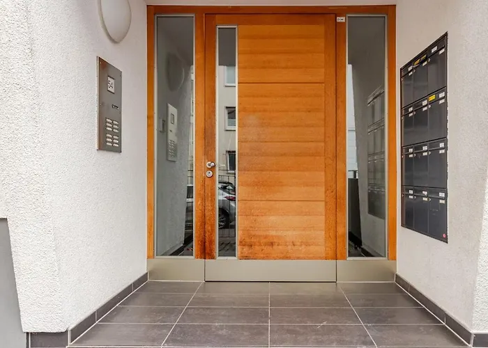 Business Flat Westend Nordend With Workspace Fast Wifi And Balcony Frankfurt nad Menem
